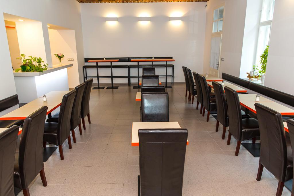 ABE Hotel Praag Buitenkant foto